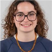 Enseignante pour les lycéens en filière STMG, avec une spécialisation en marketing. 
Enseignante pour toutes les matières, à l'exception des sciences, au niveau primaire et collège.